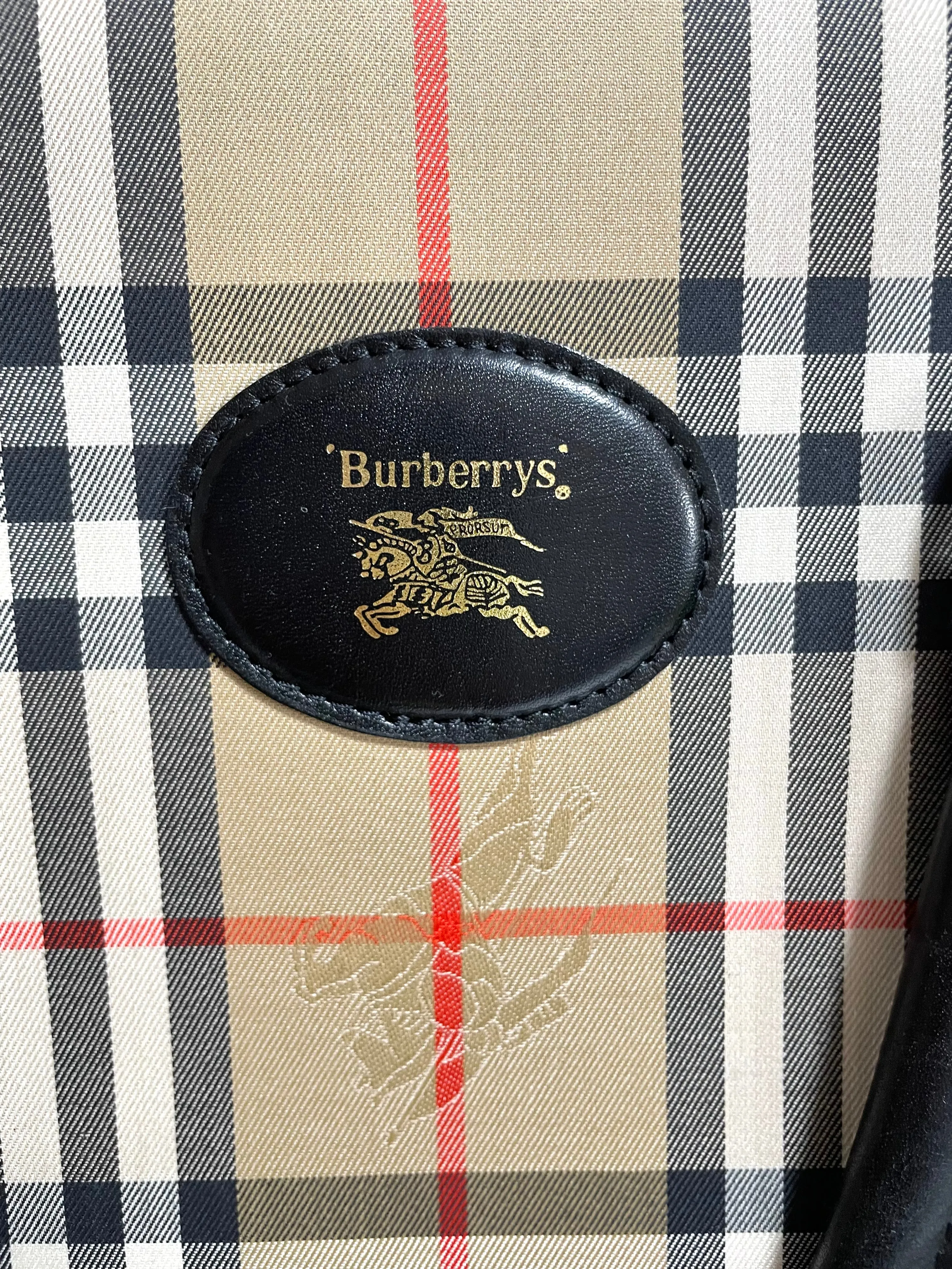Vintage Burberry classic beige nova check fabric handbag with black leather trimmings. Classic Burberry bag. Large bag. Unisex. 0409051