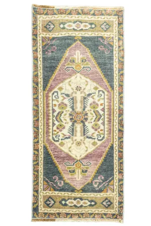 Vintage Turkish Mini Rug No. 683 | 1'6 x 3'5