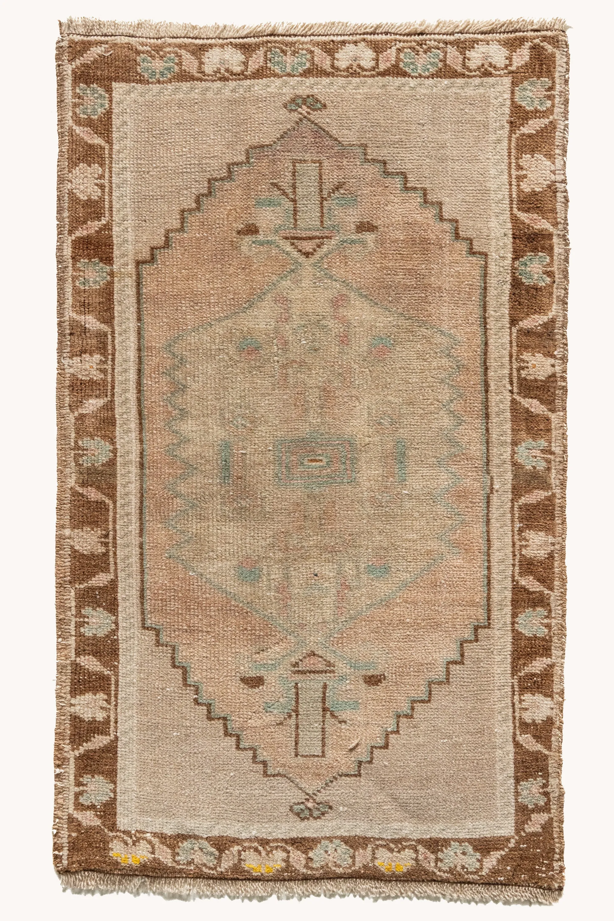 Vintage Turkish Mini Rug No. 711 | 1'9 x 3'