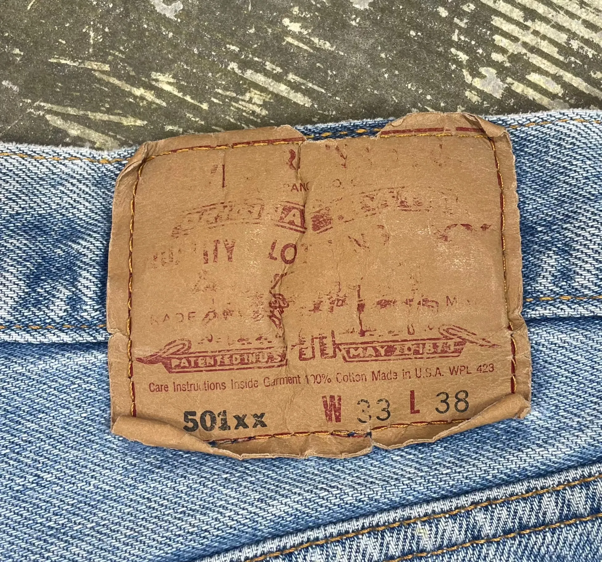 Vintage USA Made Levi 501xx Premium Wash & Paint Denim Jeans (JYJ-0313)