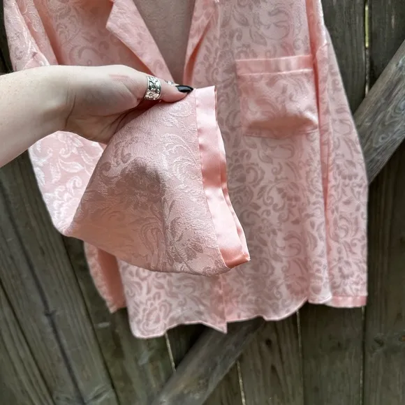 Vintage Victoria’s Secret 80s Baby Pink Satin Embossed Floral Pattern Sleep Top