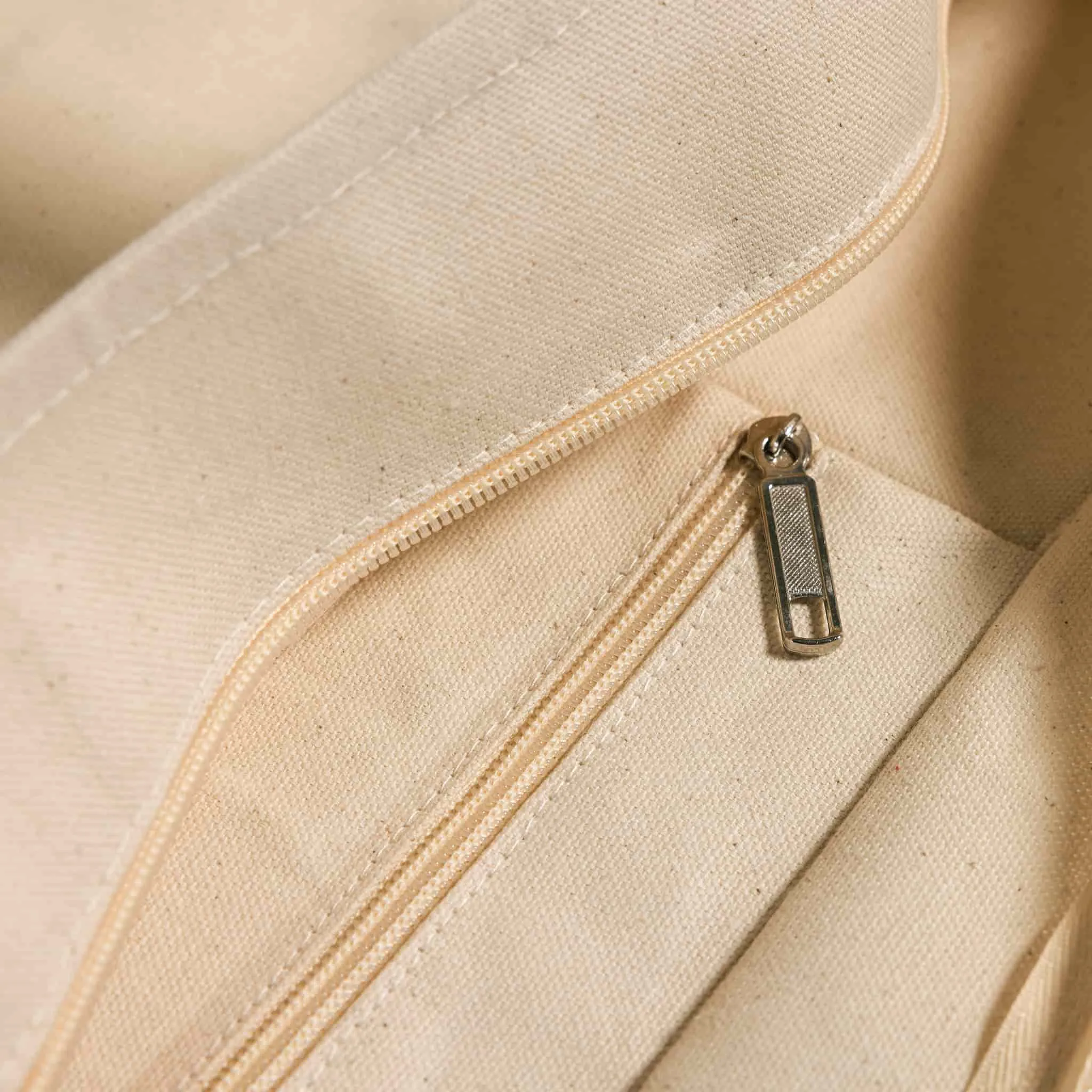 Zip & Go Canvas Tote